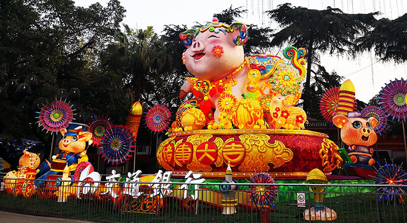 自贡灯会，自贡彩灯，